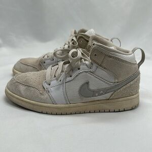 Air Jordan 1 Mid SE Craft Beige White Youth Size 3